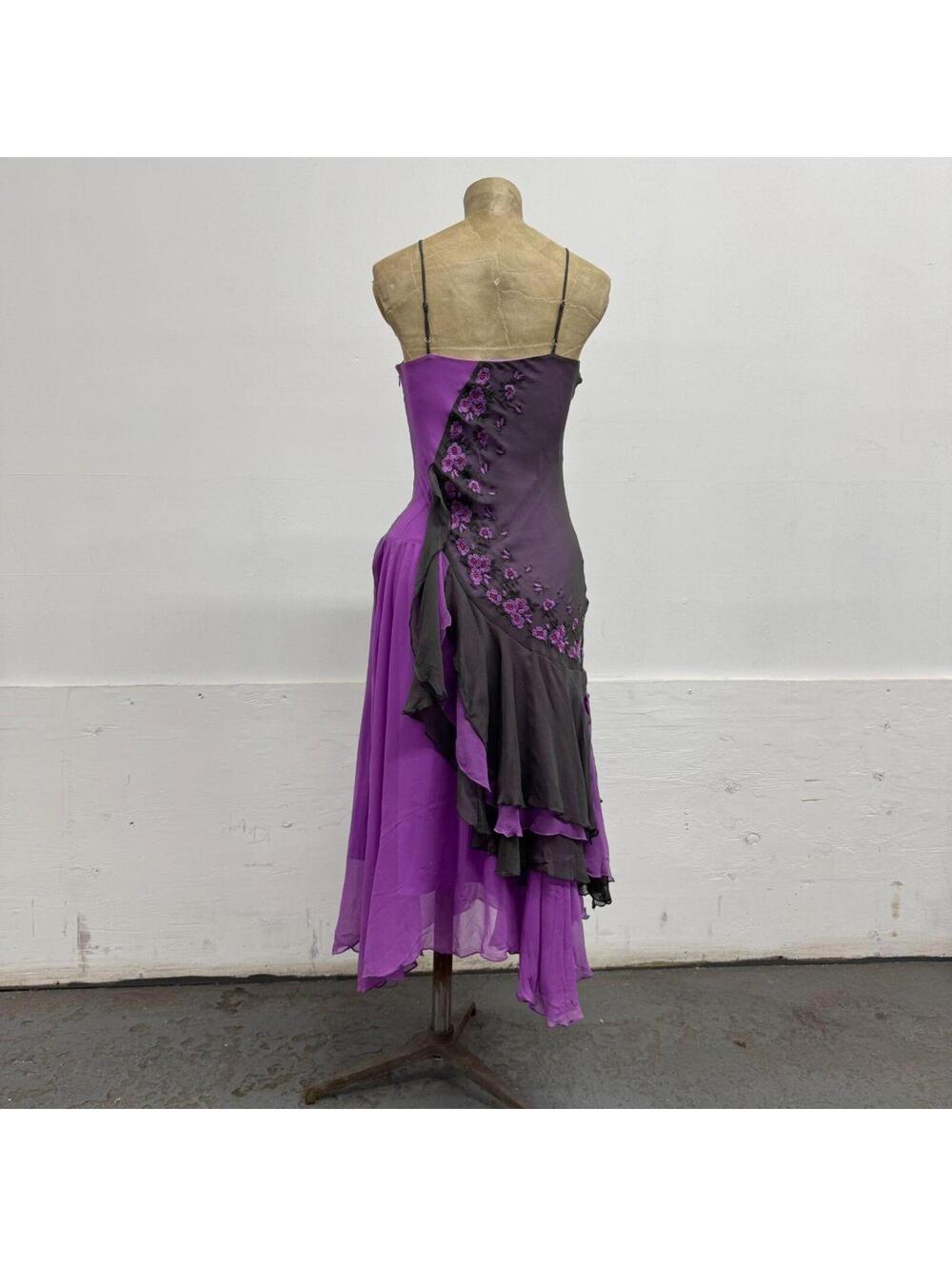 Vintage Cacharel Two-Tone Silk Embroidered Midi Dress - Picture 4 of 8